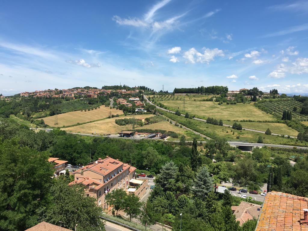 Numero Dodici Appartamento Alpha Siena Exterior foto